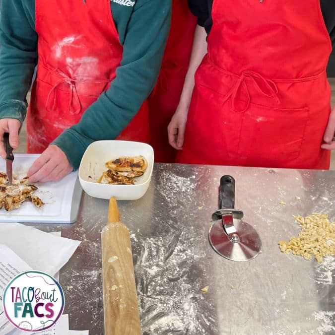 facs prepping the food